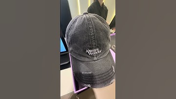 Product Display at AlwaysWonder LinglingKwong