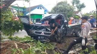proses evakuasi laka di arjosari Pacitan