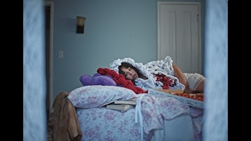 Alicia Creti – Merry Go Round [Official Music Video]