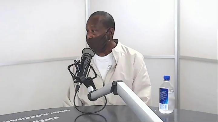 Boxing great Jesse Burnett sits down with Mike Rob...