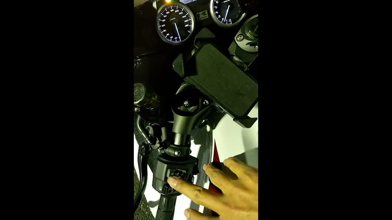 ZX-14R 液晶表示の白黒反転方法 - YouTube