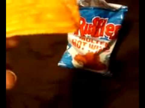 Ruffles hot wing chips review