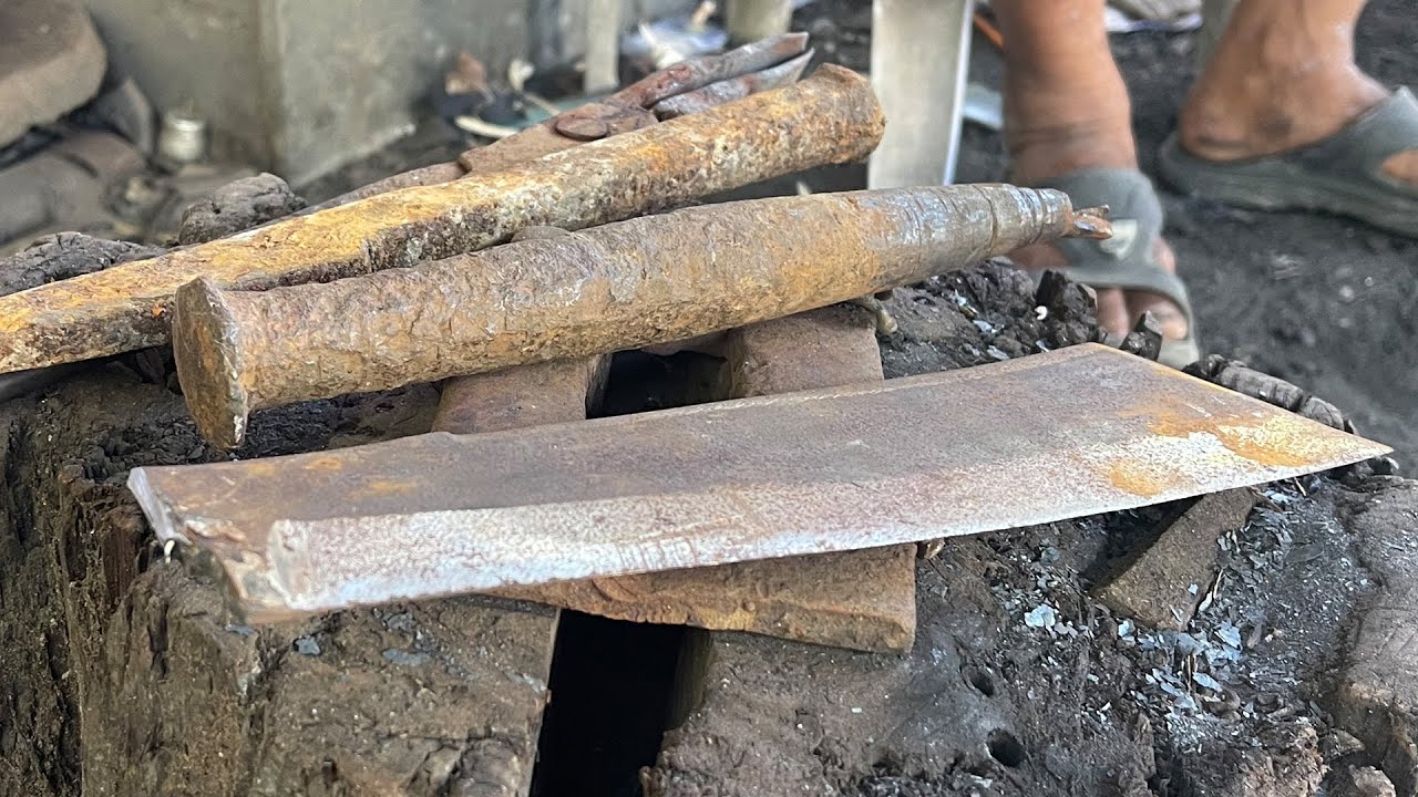 Knife Making - Forging A Nice Hunting Knife From The Broken Steel