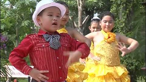 Khúc ca rộn ràng. Đức Hiếu 7 tuổi - Trường tiểu học Đinh Tiên Hoàng, Hải Phòng