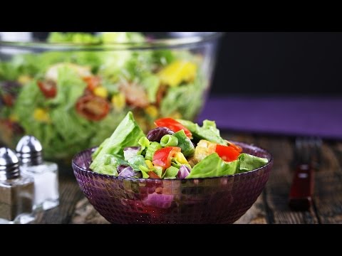 Video: Mexikanischer Salat Mit Avocadosauce