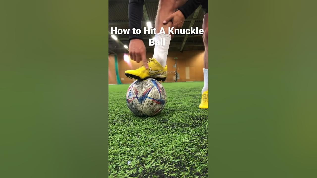 How to hit a knuckle ball! #football #soccer #messi #ronaldo #f2 #knuckleball #training
