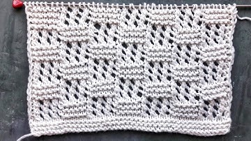 Простой ажурный узор спицами для вязания свитеров, палантинов, пледов