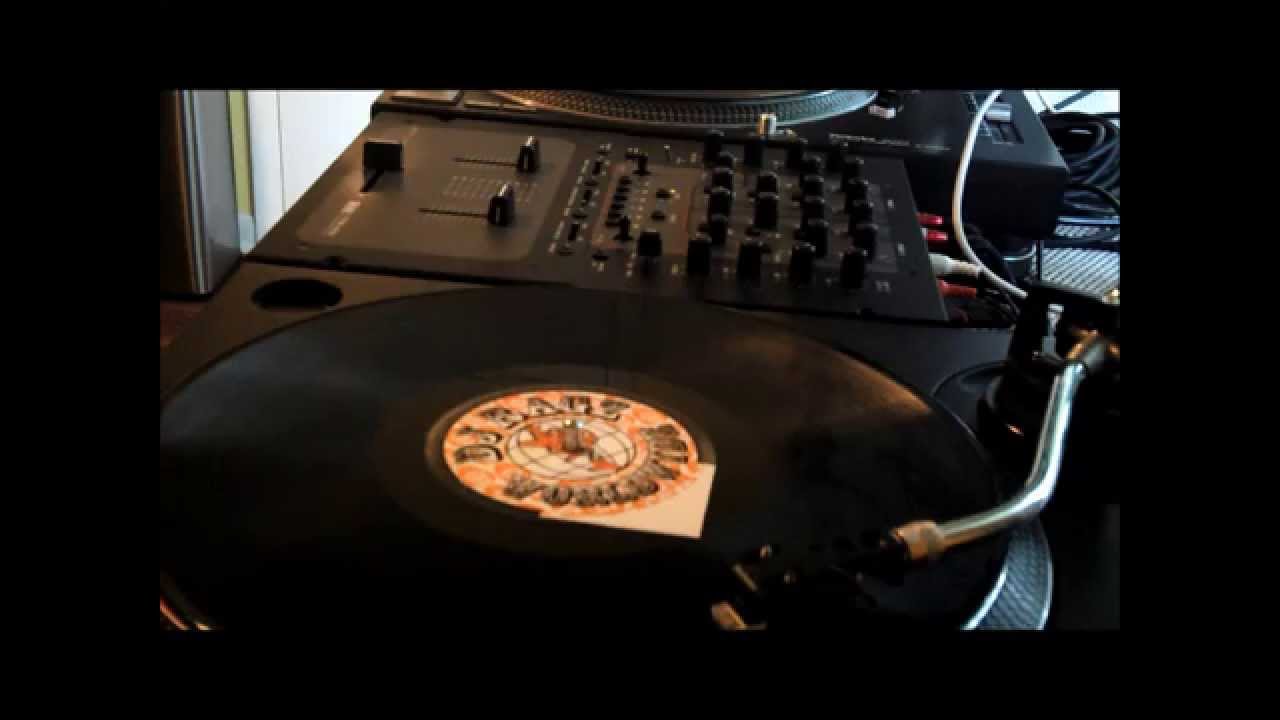 DV Scratch Battle 2014 DJ Select Round 1 YouTube