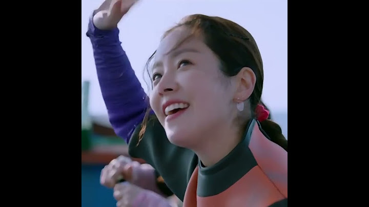 해녀복입고 김우빈한테 윙크 하는 한지민 (우리들의 블루스)