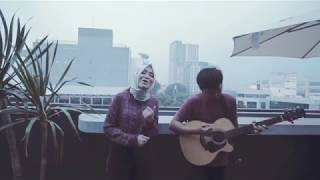 Avia Athalia  - Bulan (Accoustic)