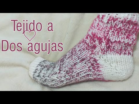 Video: Cómo tejer calcetines con agujas circulares (con imágenes)