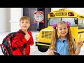 Diana y Roma en la Escuela - Recopilación de videos sobre la escuela, la amistad y el conocimiento