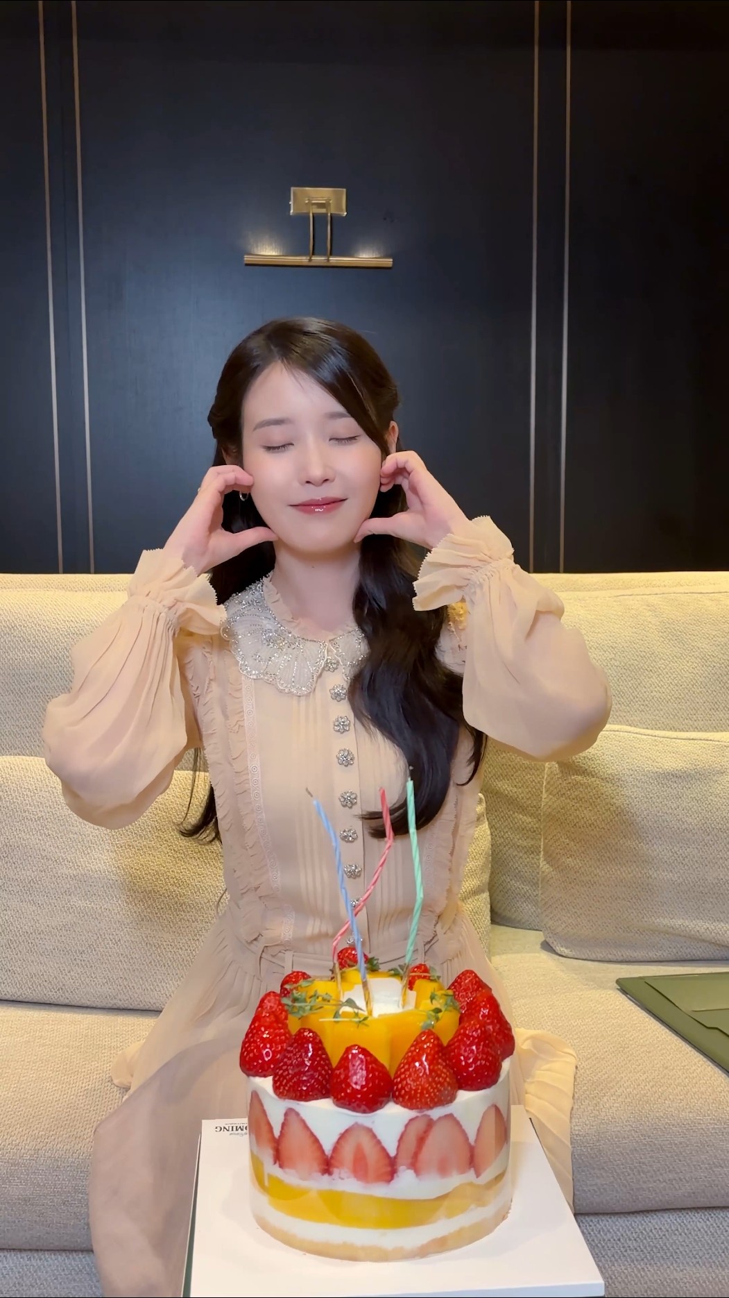1년에 한 번뿐인 오늘🎂 Happy Birthday IU #아이유 #IU #HBD