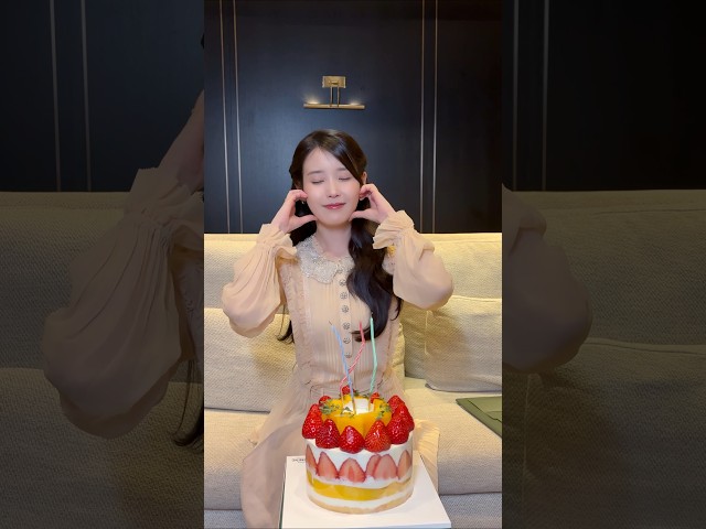 1년에 한 번뿐인 오늘???? Happy Birthday IU #아이유 #IU #HBD #HAPPY_IU_DAY