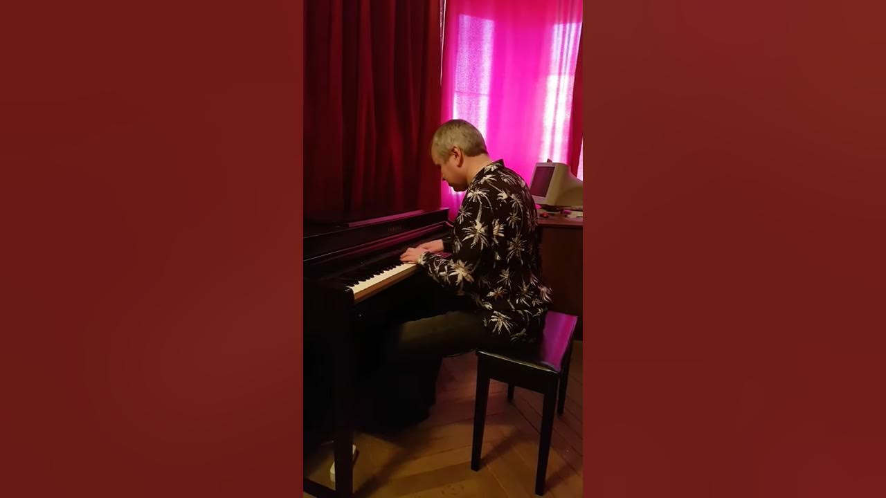 Пианист который импровизировал во время сеанса. Тапёр. Пианист тапер немое кино. Пианист тапер. Пианист который импровизировал во время сеанса.