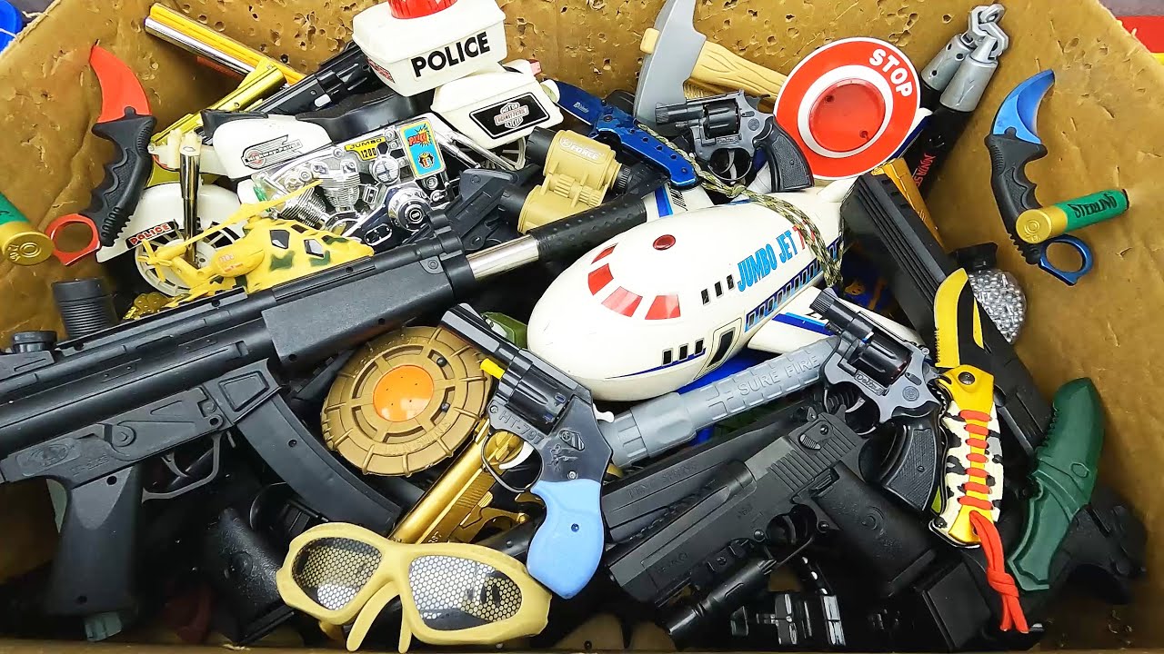 INSANE Toy Gun Box Unboxed! MP5 SMG, Dual Snub-Nose Revolvers, TEC-9 & Gold Desert Eagle