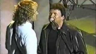 Bobby sings with Chicago in 1999 at the Beacon Theater..flv