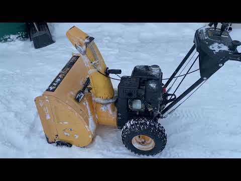 Видео: Что может вызвать обратную реакцию снегоуборочной машины?
