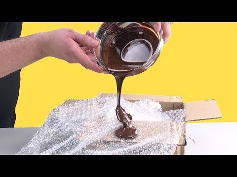 Pour Chocolate Onto Bubble Wrap – The Result Is Unique