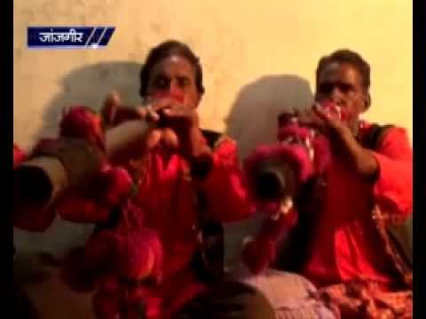 chhattisgarhi-folk-music-song-bass-geet-wooden-music-playing
