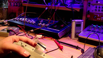 M-Audio AXIOM 25: troubleshooting dead drum pads (Behind the Scenes 01)