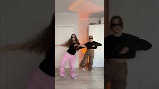 2 Russian Girl Do China Dance