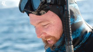 Hero Spotlight Kevin Weber Cageless Shark Diving Off The Coast Of Florida
