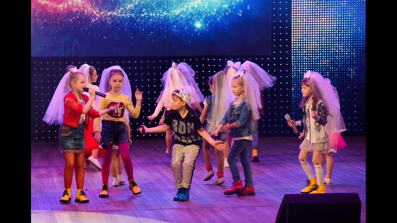 \"Мы поверим в чудеса!\" Шоу-группа \"АКВА\" - YouTube