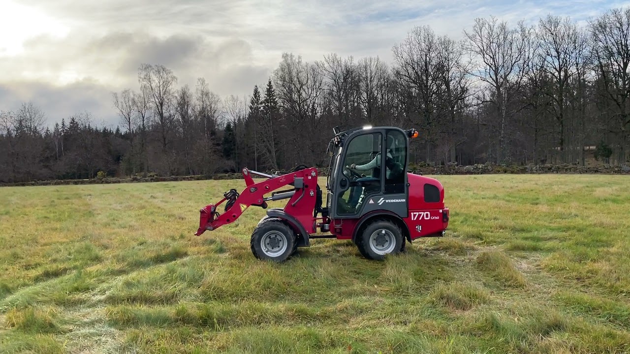 Kompaktlastare Weidemann 1770 CX50 med redskap