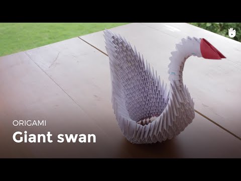 Learn how to make origami easily: A giant swan with multiple papers