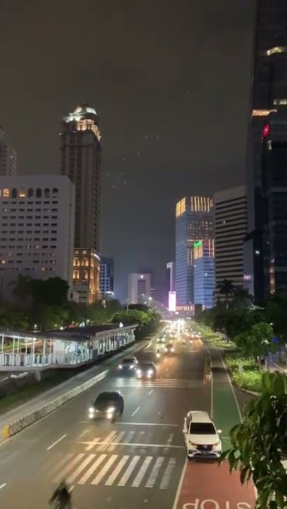 story' WA || kota Jakarta malam