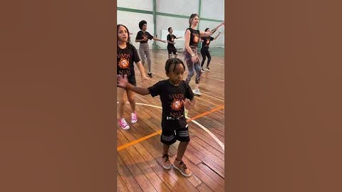 Brazilian Samba come to dance with me! https://arrudadances.thinkific.com #samba #sambanope