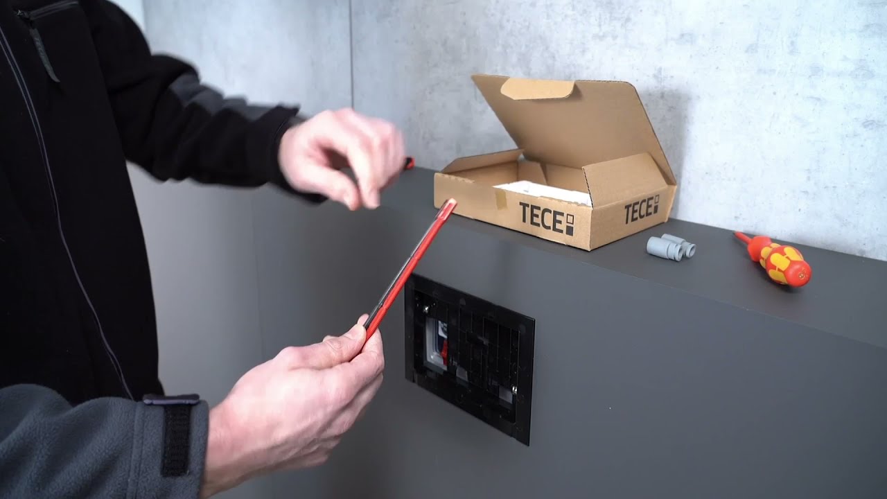 tece bedieningspaneel verwijderen