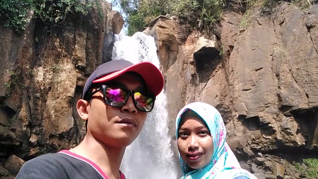 air terjun yang indah 