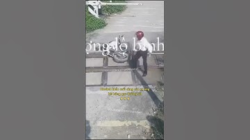 Khoảnh khắc cuối cùng của cụ ông khi băng qua đường sắt 😥 #giaothong #antoangiaothong #laixeantoan