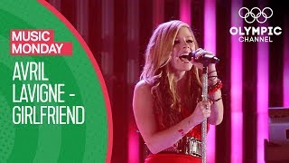 Avril Lavigne - Girlfriend @Vancouver 2010 | Olympics Closing Ceremony | Music Monday