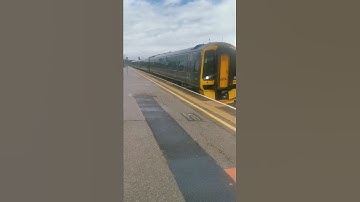 GWR class 158 arriving at Westbury 158769 & 158749 27/6/22 #shorts