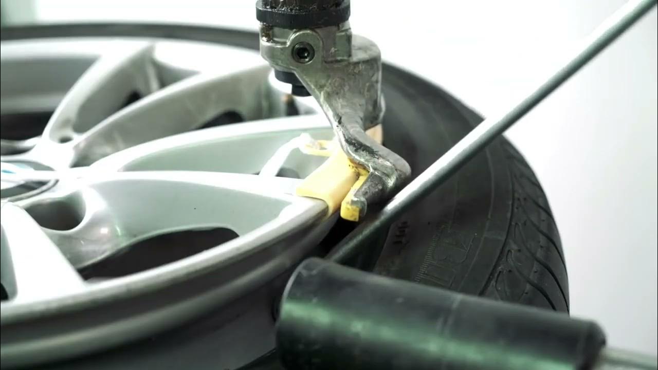 Tire change Tips & Tools نصائح وأدوات تغيير الإطارات YouTube