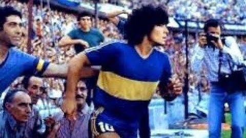 El debut de Diego Maradona en Boca Juniors. Hace 40 años entraba a la Bombonera y jugaba así.