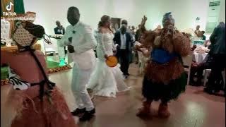 ANNIE MBA-AU MARIAGE DU SENATEUR ALEXANDRE SIMA