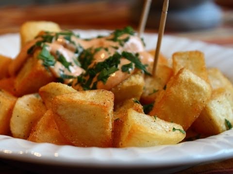 Video: Fried Qos Yaj Ywm Nrog Aioli Sauce