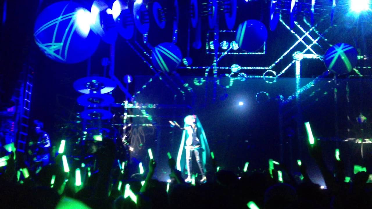 Glass Wall. Hatsune Miku. Miku Expo Mexico City 2016 YouTube
