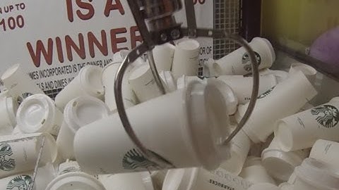 Man vs Claw: Starbucks Claw Machine! | JOYSTICK