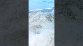 Waves crash, sun melts — magic in motion 🌊#beach #satisfying #coolerbag #ocean #oceanwaves #waves
