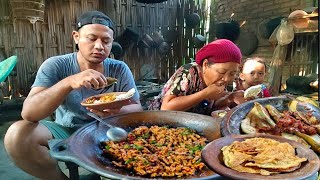 sudah lama gak masak Kering tempe,jadi pingin ama nasi anget - anget