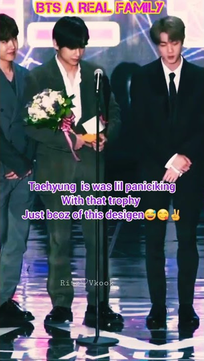 Jin know how to handle Taehyung baby as A protective mom 🤗its so nice ☺✌💜🌈#taejin #bts #kpop #shorts