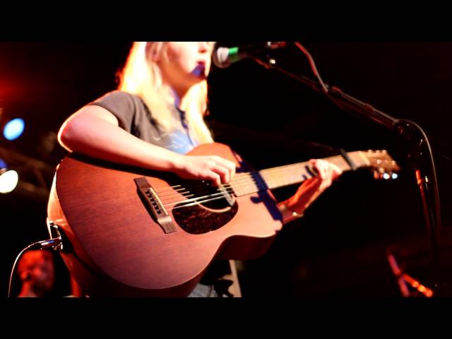 Laura Marling - Ghosts class=