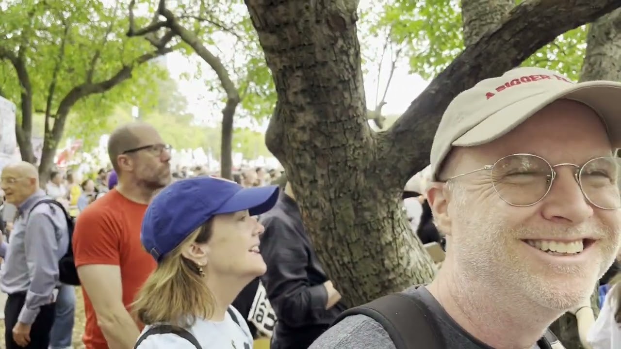 Right Field Sucks with David Cihla Ep. 21 - HANDS OFF CHICAGO/NO KINGS!  10/18/25