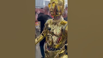 C-3PO at Fan Expo Boston 2023 #shortsvideo #shortvideo #c3po #starwars
