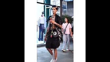 Ayo Teo Walking In Chengdu China 